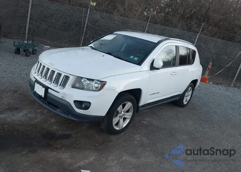 2017 Jeep Compass Latitude 4X4 from USA, damaged, VIN 1C4NJDEB9HD204501